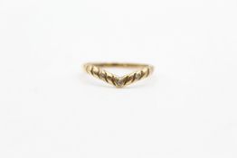 9ct gold diamond wishbone ring (1.1g)