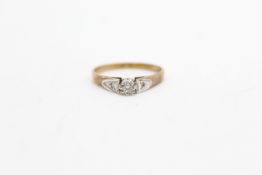 9ct gold diamond solitaire cathedral setting ring (1.5g)