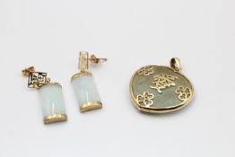 2 x 9ct gold jade oriental pendant & earrings set (10.7g)