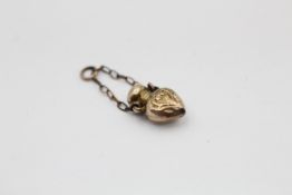 9ct gold antique heart pendant (0.4g)