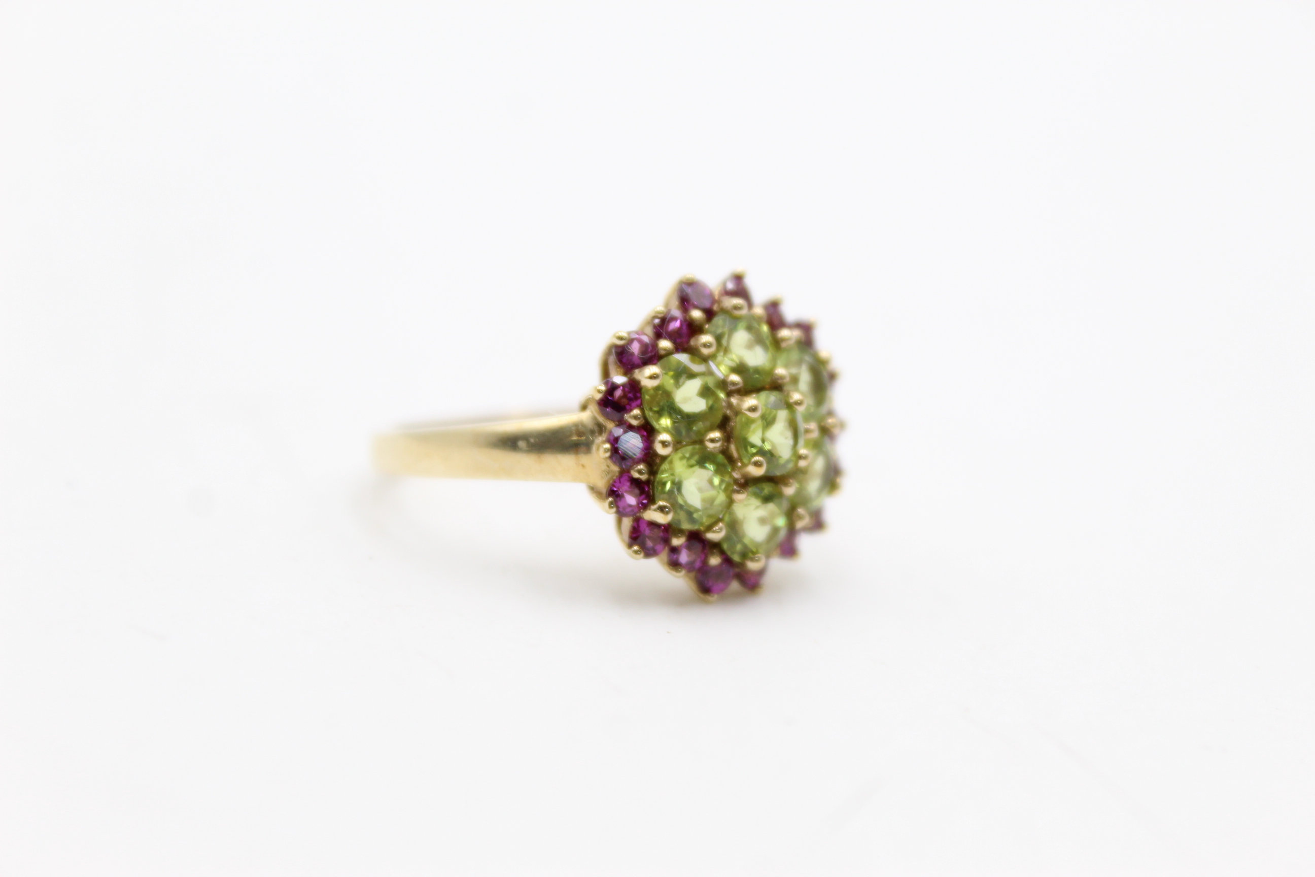 9ct gold peridot & garnet floral halo set ring (3.6g) - Image 7 of 7