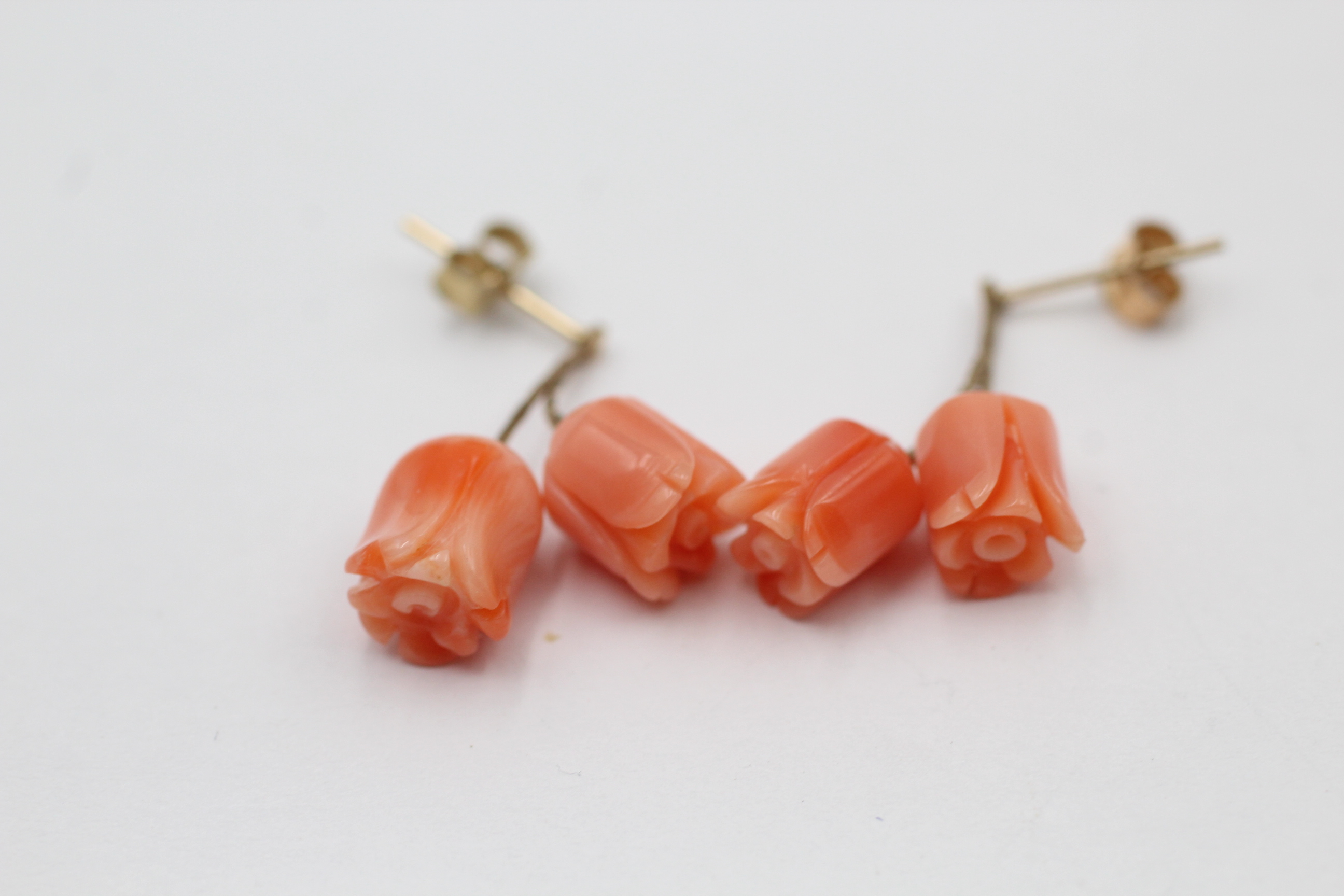 9ct gold coral flower drop earrings (2.2g)