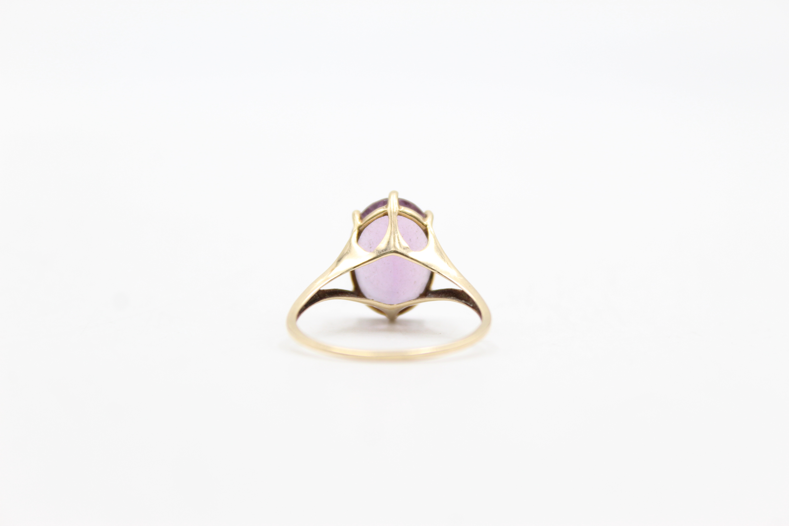 9ct gold amethyst solitaire dress ring (2.6g) - Image 5 of 7