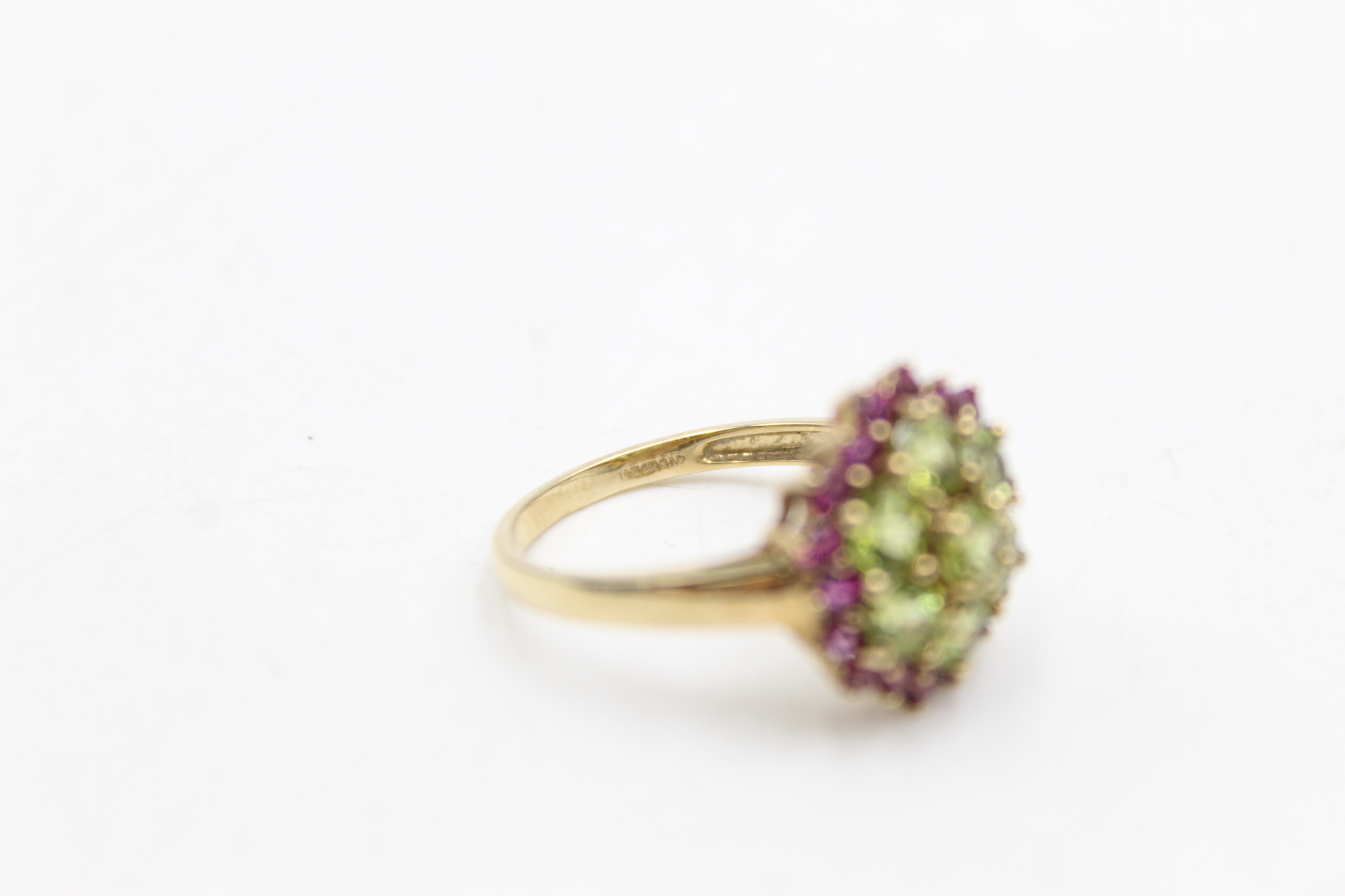 9ct gold peridot & garnet floral halo set ring (3.6g) - Image 6 of 7