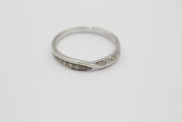 9ct white gold diamond twist half eternity ring (1.5g)