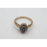 9ct gold sapphire & diamond halo dress ring (2.3g)