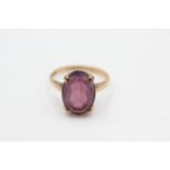 9ct gold amethyst solitaire cocktail ring (3g)