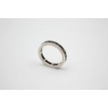 9ct white gold sapphire eternity channel setting ring (1.9g)
