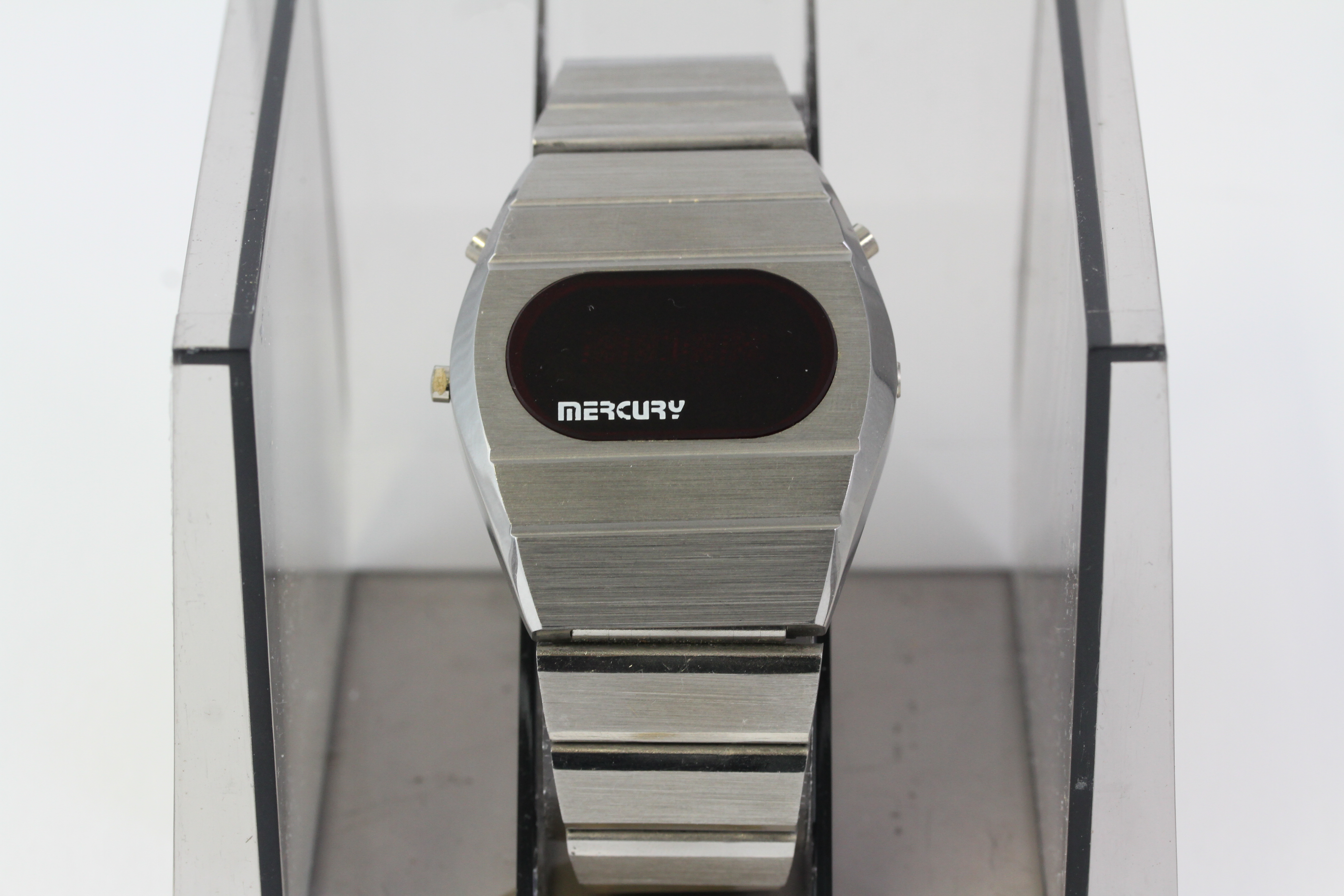 MERCURY LED WATCH WITH BOX - Image 2 of 5