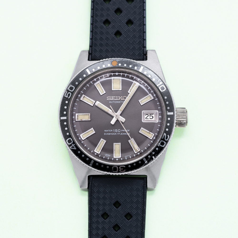 GENTLEMAN'S RARE SEIKO AUTOMATIC "62MAS" DIVER, 6217-8001, CIRCA. 1966, 38MM CASE, circular black - Image 2 of 9