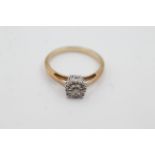 9ct gold diamond cluster 10 point illusion set ring - weighs 2 g. Set with a diamonds in a clustered