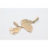 9ct gold snoopy pendant - weighs 2.1 grams. The pendant is signed aviva Snoopy Corp 1965 United
