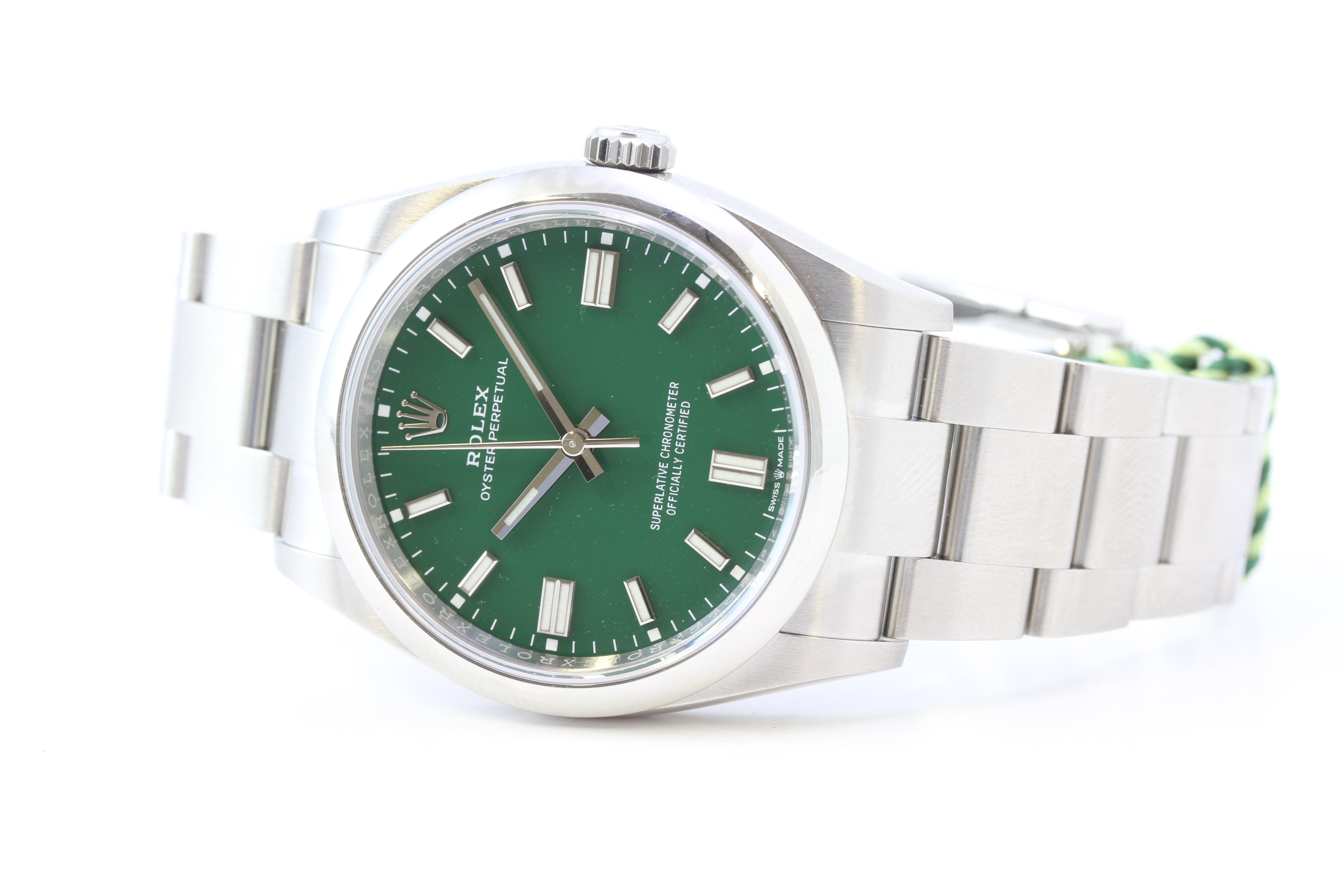 ROLEX OYSTER PERPETUAL GREEN 36 REFERENCE 126000 BOX AND PAPERS 2022 - Image 3 of 3