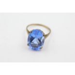 9ct gold blue quartz dress ring weighs 3.8 grams . Set with a blue quartz large stone measuring 17mm