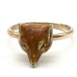 Antique heavy gold and enamel fox head ring. The head of the ring measures 1cm x 1.2cm wide . Uk