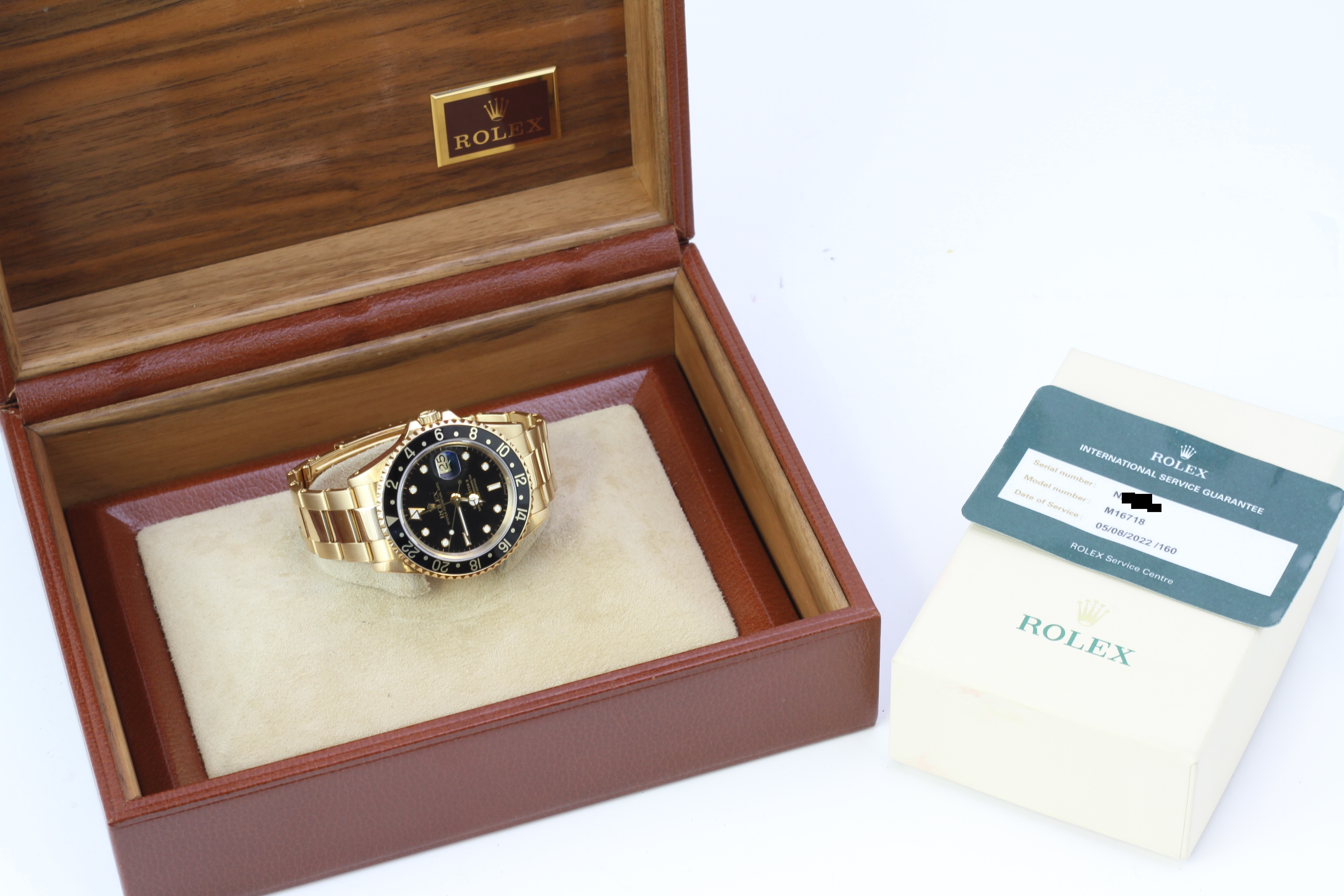 18CT ROLEX GMT MASTER 16718 WITH BOX RECENTLY SERVICED CIRCA 1991