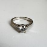Fine 18ct gold and 75 point estimated diamond solitare ring. Set in white gold with h/i estimated