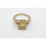 9ct gold paste & synthetic spinel ring weighs 3.9 grams . Fully hallmarked for 9ct gold. Uk size P