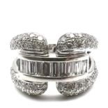 Fine 18ct white gold and diamond ring set with brilliant and baguette cut diamonds. Marked 750 /