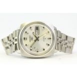 *TO BE SOLD WITHOUT RESERVE* SEIKO 5 AUTOMATIC 21 JEWEL REFERENCE 230433, silvered dial, block