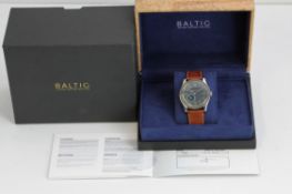 BALTIC MR-01 MICRO ROTOR BLUE BOX AND PAPERS 2021