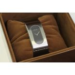 GUCCI 2400L QUARTZ WRISTWATCH WITH BOX