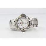TAG HEUER PROFESSIONAL 'KIRIUM' REFERENCE WL110, circular white dial with applied hour markers, date