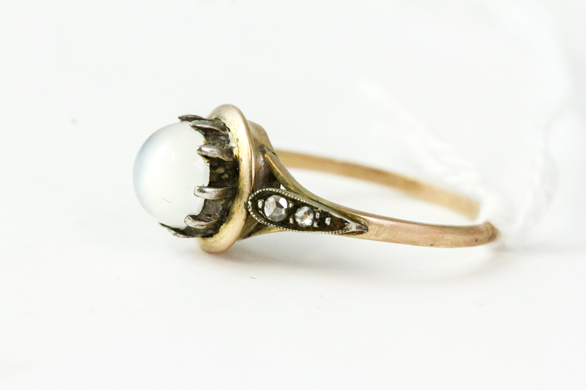 Antique gold and rose diamond moonstone ring. Measures uk size p 1/2 , set with rose diamonds and - Image 3 of 3