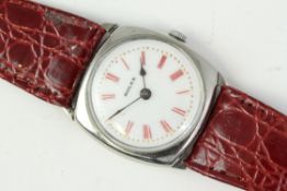 VINTAGE ROLEX MECHANICAL WRISTWATCH, circular white dial with roman numeral hour markers, 29mm steel
