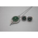 Fine 18ct Gold Jade and Diamond Pendant Necklace and Earring Set The earrings and necklace are