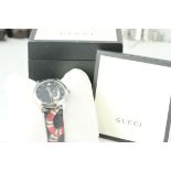 GUCCI SNAKE WATCH REF 126.4 WITH BOX, snake design dial with red, white and black snake body to