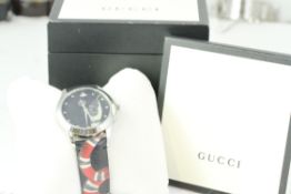GUCCI SNAKE WATCH REF 126.4 WITH BOX, snake design dial with red, white and black snake body to