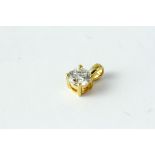 18kt Yellow gold diamond pendant, approximately 0.74cts G/SI1