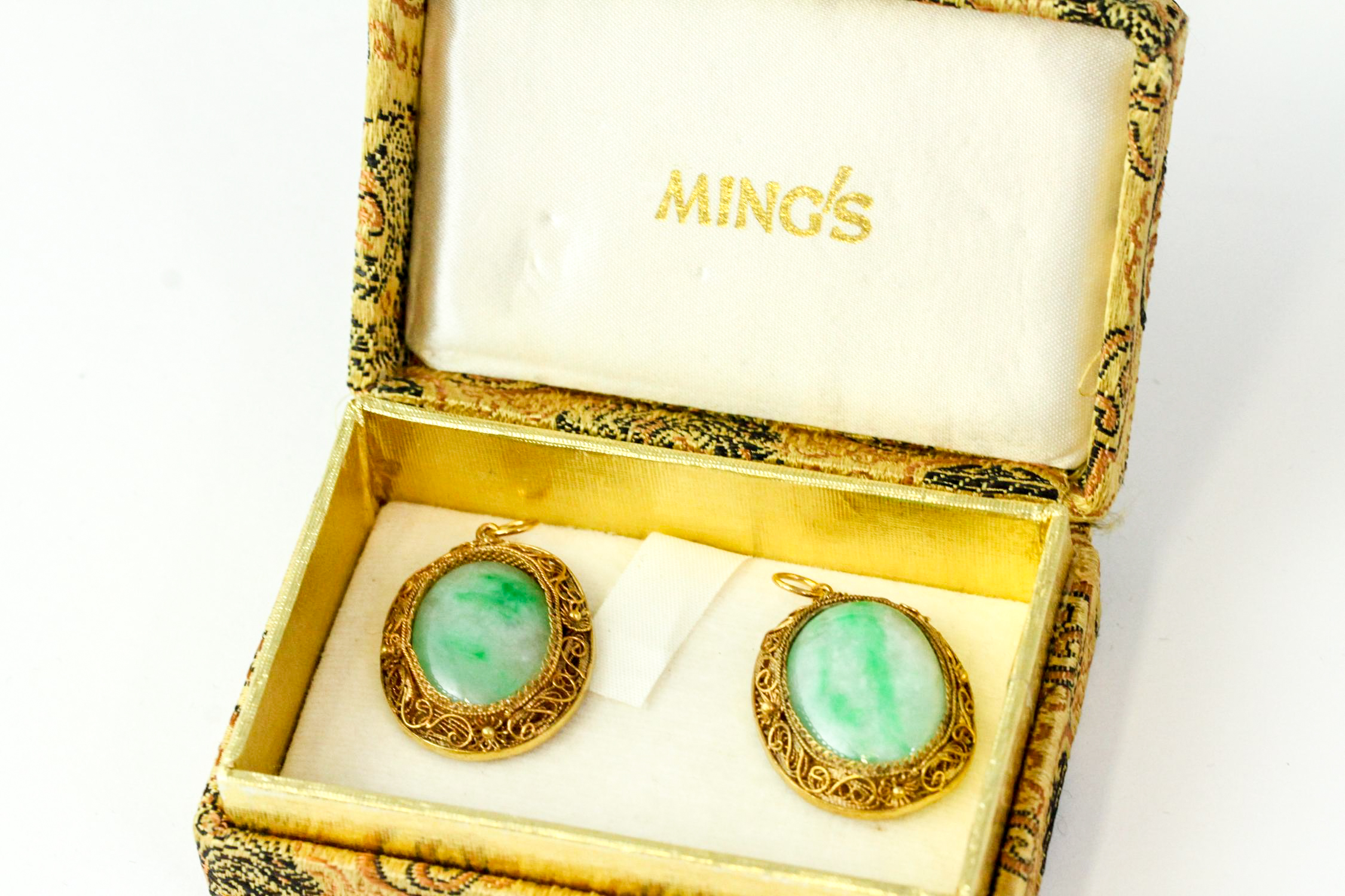 Vintage chinese sterling silver gilt and jade drop pendants in a satin box. The pendants measure 2. - Image 2 of 4