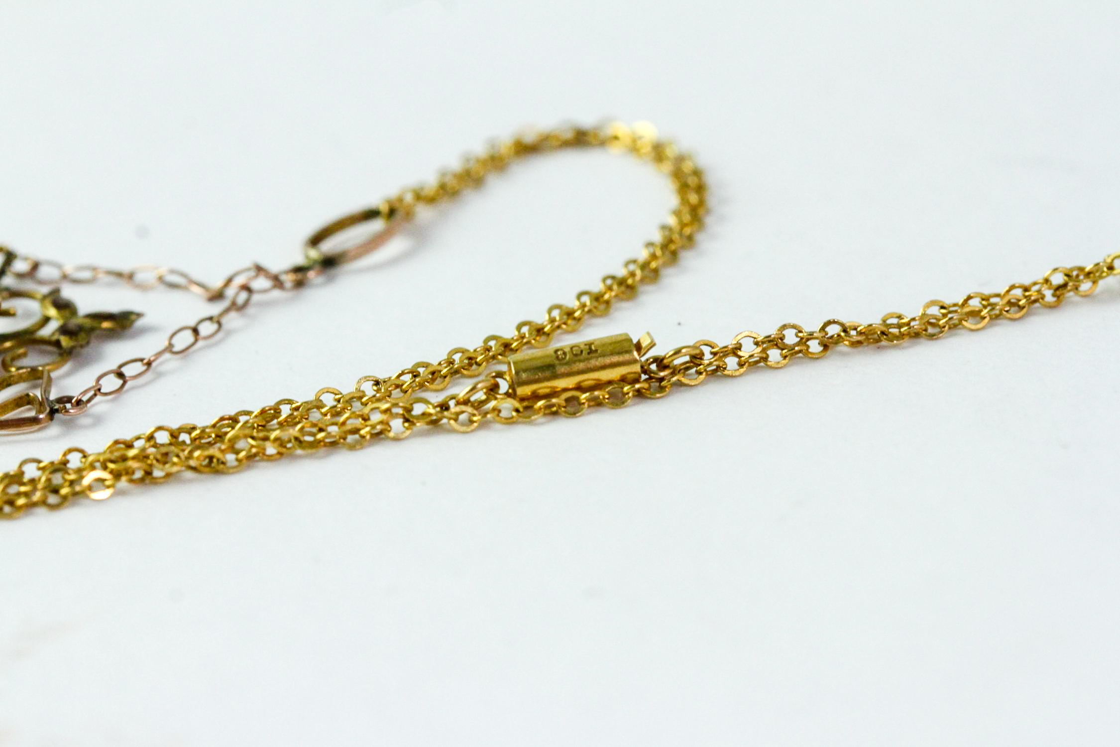 Antique 9ct gold suffragette pendant neckalce. Set in 9ct gold. Measures 40cm and the pendant - Image 3 of 4