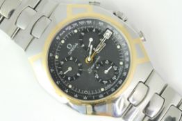 OMEAG CHRONOGRAPH. Black dial with 3 sub dial and date function. 38mm case, missing crystal, bent