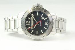 RAYMOND WEIL AUTOMATIC REFERENCE 3900, circular black dial, red seconds hand 46mm stainless steel