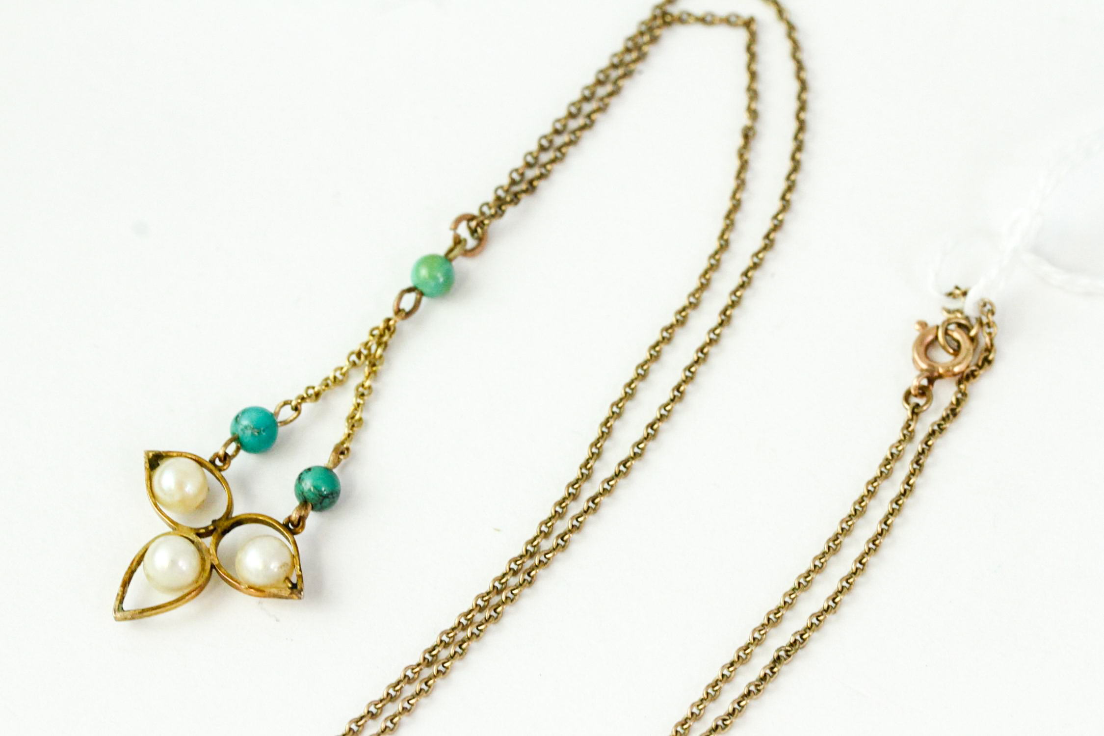 Fine 9ct gold turquoise and pearl necklace. Set in 9ct gold with turquoise and pearl measuring - Image 4 of 4