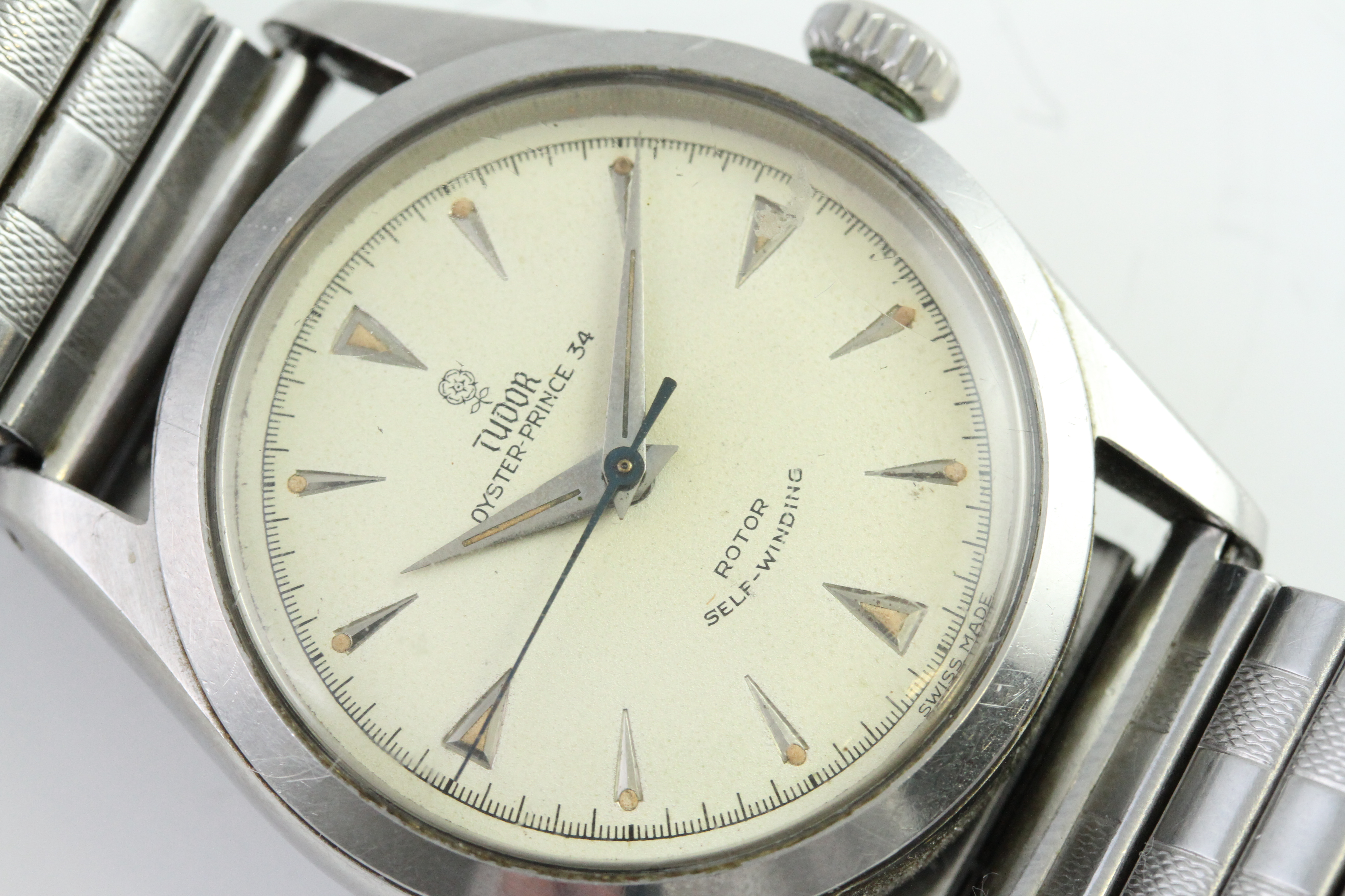 VINTAGE TUDOR OYSTER PRINCE 34 REFERENCE 7909, cream dial with dagger lume'd hour markers, outer - Image 2 of 4