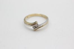 9ct gold & white gold diamond crossover ring (2.2g)