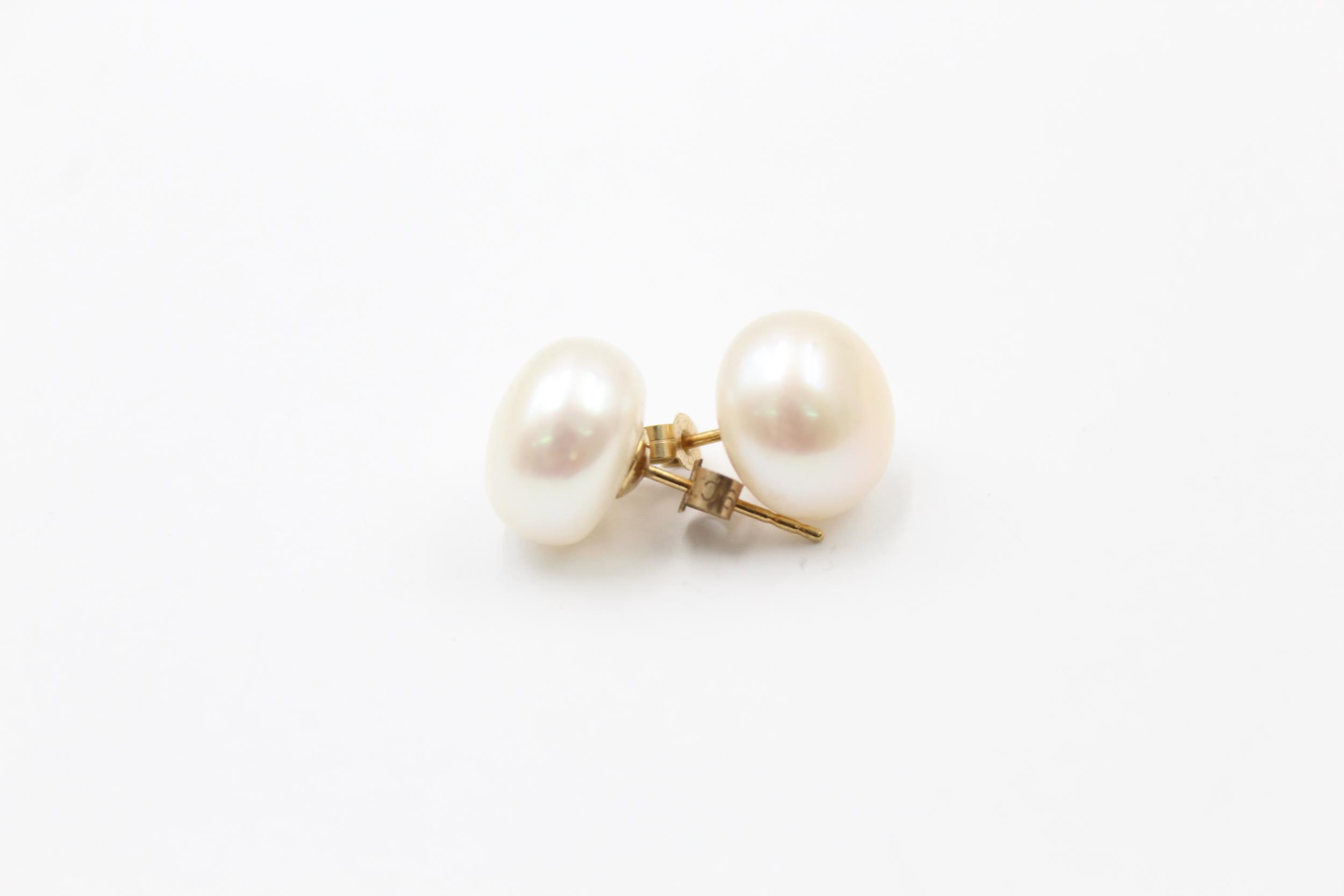 3 x 9ct gold paired pearl stud earrings (4.6g) - Image 5 of 6