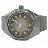 GENTLEMAN'S ZENITH DEFY AUTOMATIC 28800 BIG CROWN, REF. 01 0902 290, CIRCA. 1970S, circular patina'd