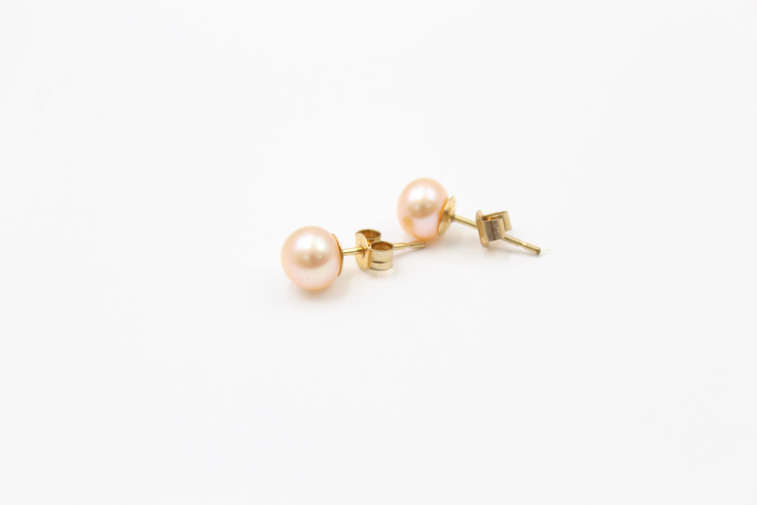 3 x 9ct gold paired pearl stud earrings (4.6g) - Image 3 of 6