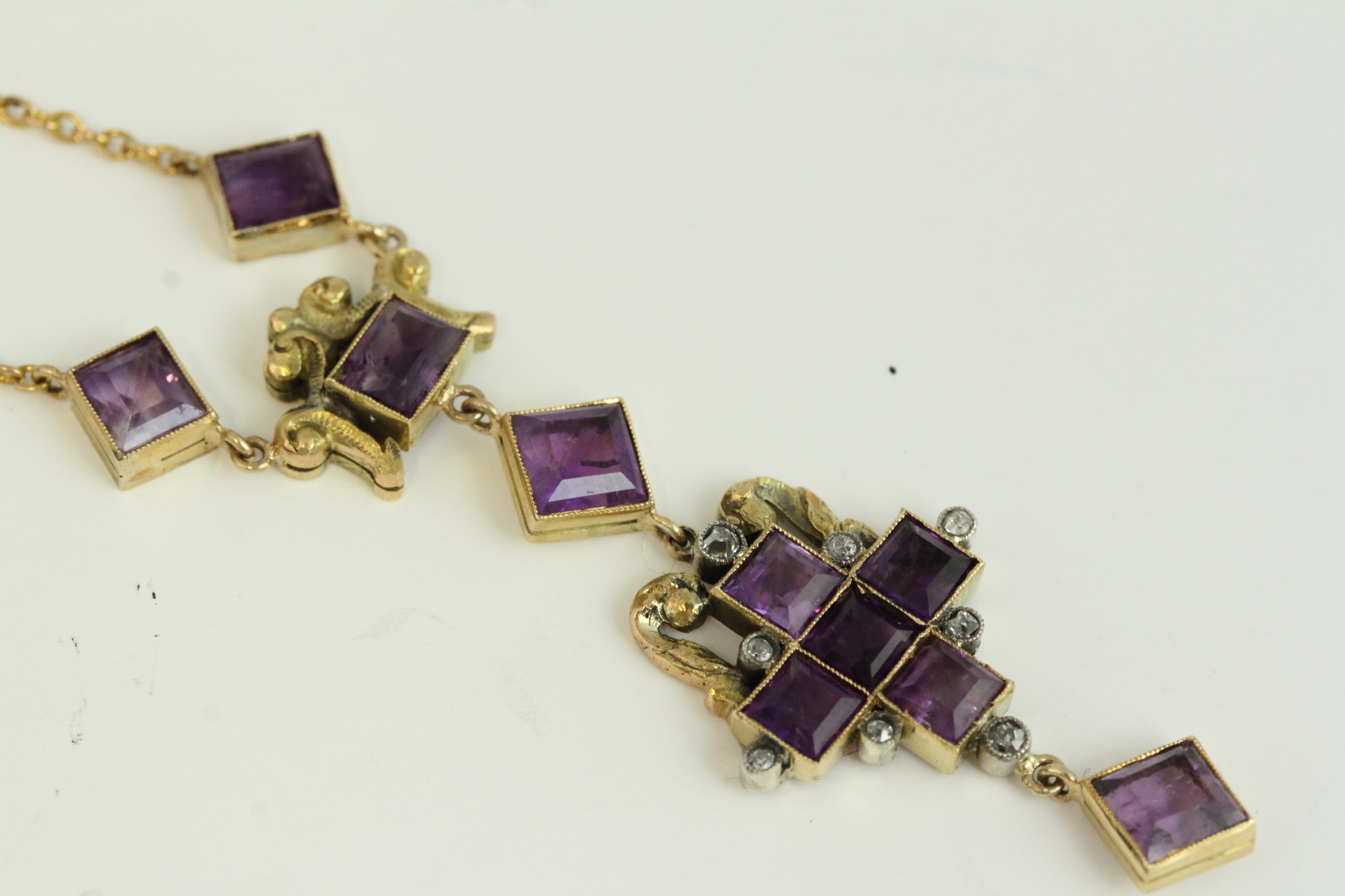 Antique 15ct gold amethyst and diamond heavy necklace. Measures 46cm in length . The pendant - Image 2 of 5