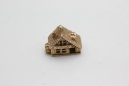 9ct gold opening house charm (4.1g)