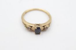 9ct gold sapphire & amethyst fronted ring (2.5g)