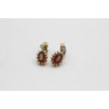 9ct gold garnet & diamond stud earrings (1.8g)