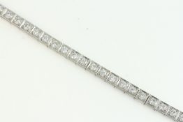18WG Square Collet Set RB Diamonds In Line Bracelet. 16.5cm Length, Smooth Sides... est 4.50ct (33 x