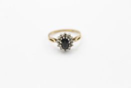 9ct gold vintage sapphire & diamond cluster ring (1.4g)