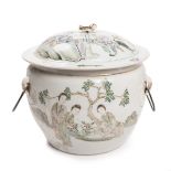 CHINESE FAMILLE ROSE LIDDED FOOD CONTAINER